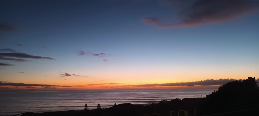 To Let 2 Bedroom Property for Rent in Wavecrest Eastern Cape